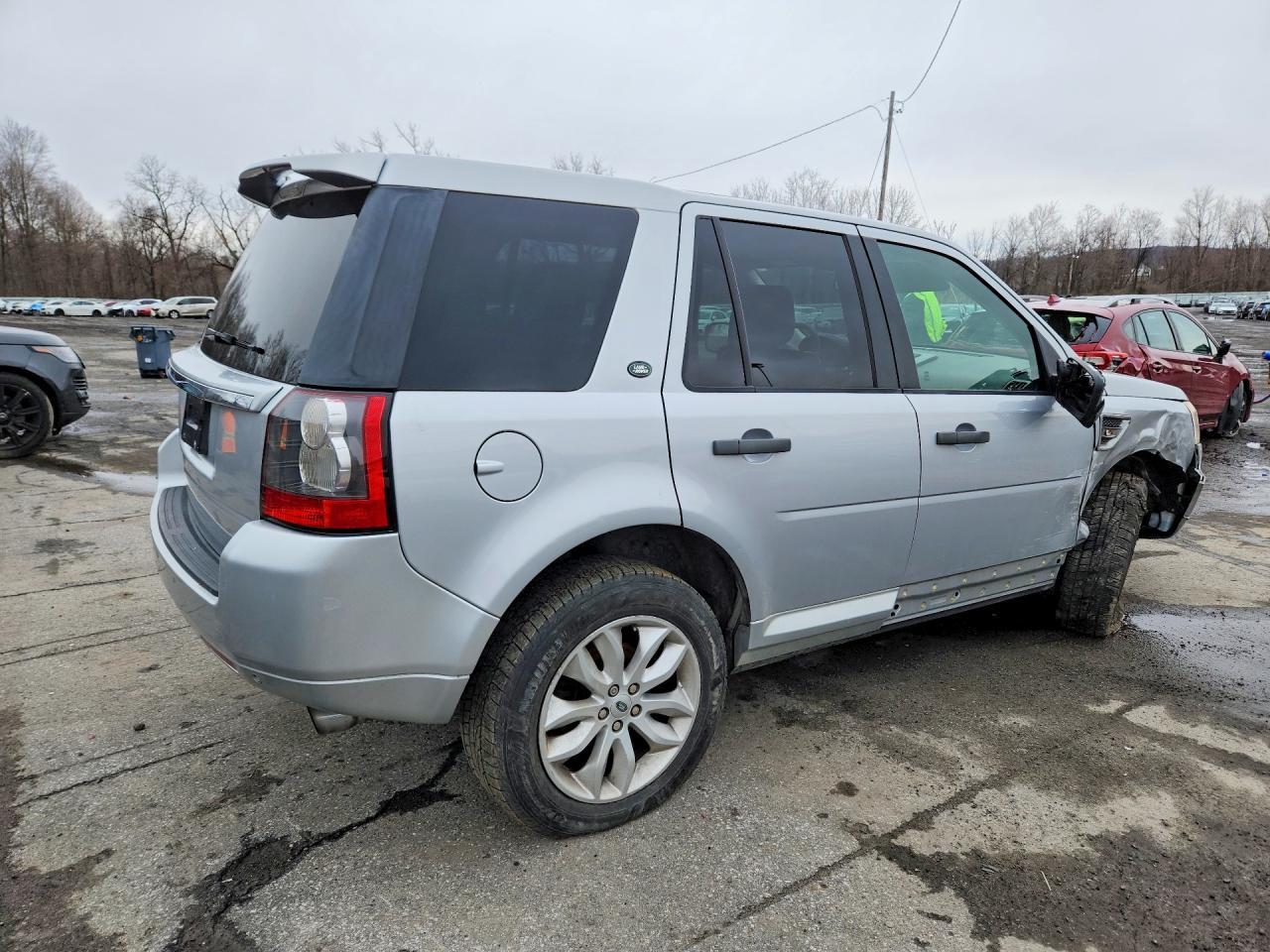 2011 LAND ROVER LR2