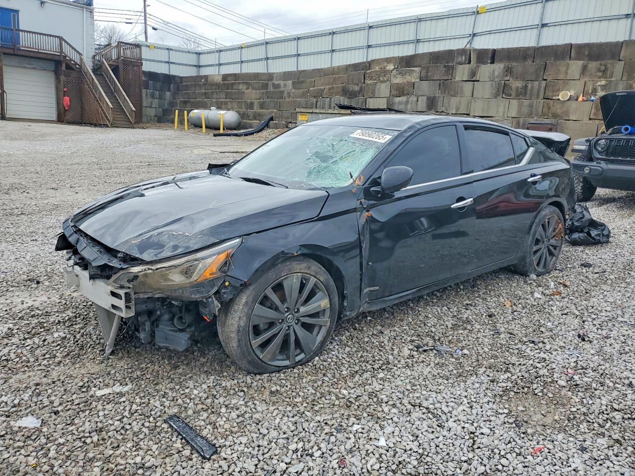 2019 NISSAN ALTIMA