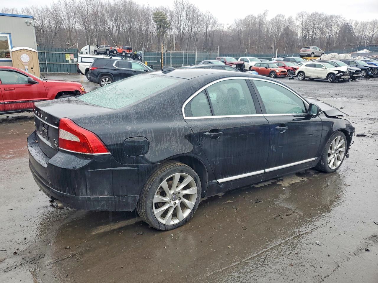 2013 VOLVO S80