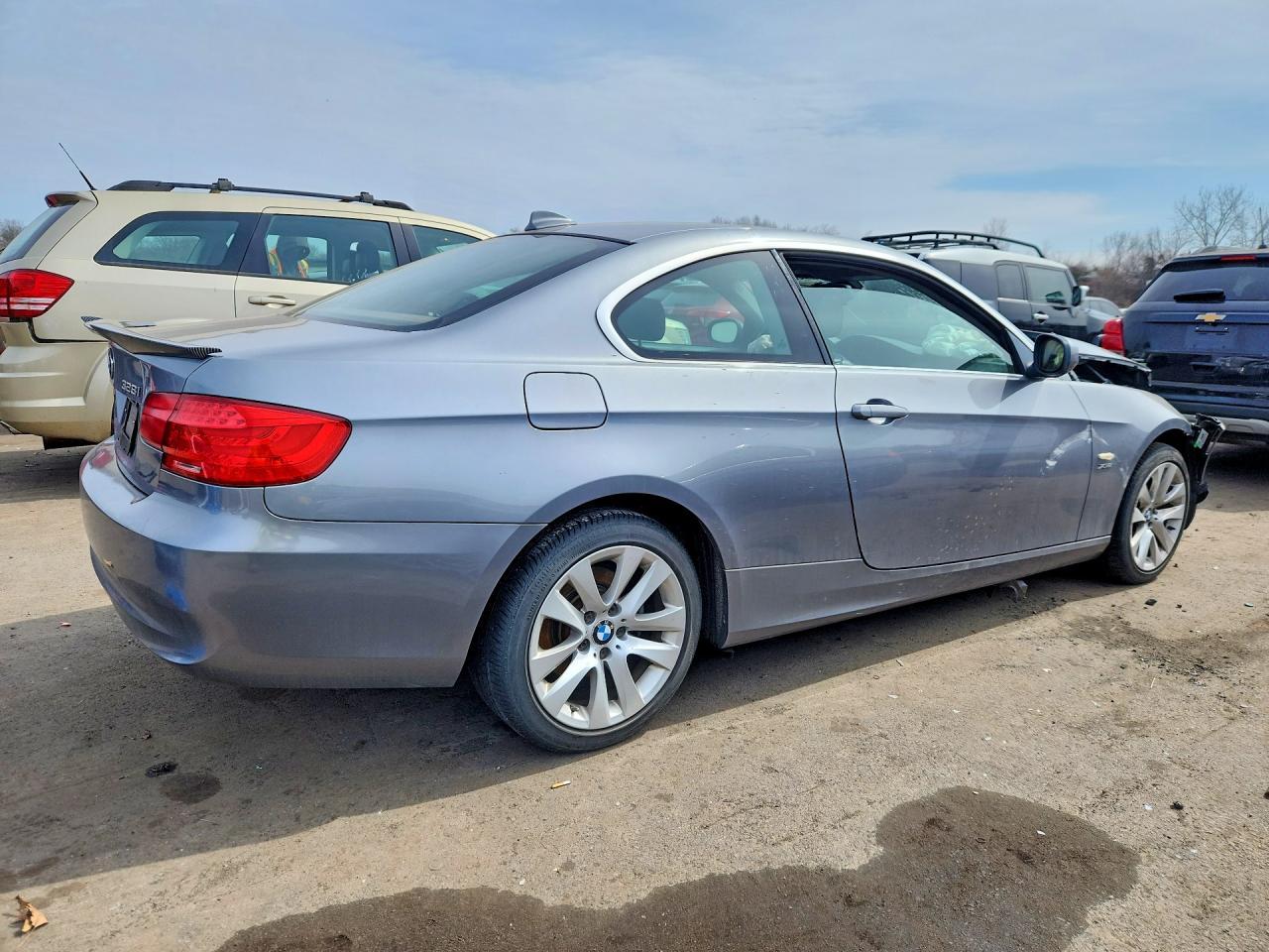 2013 BMW 3 SERIES