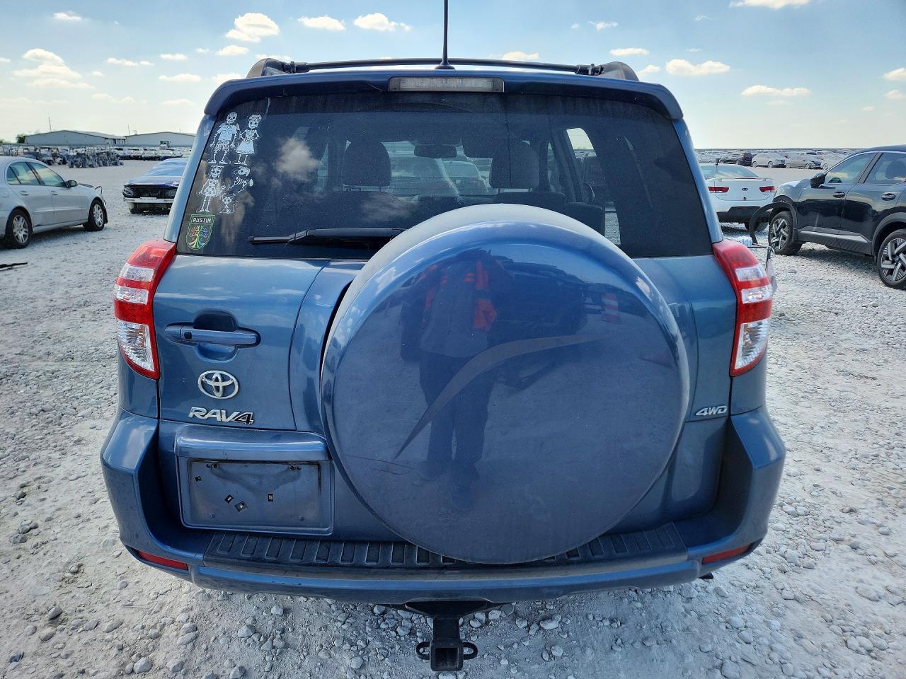2011 TOYOTA RAV4