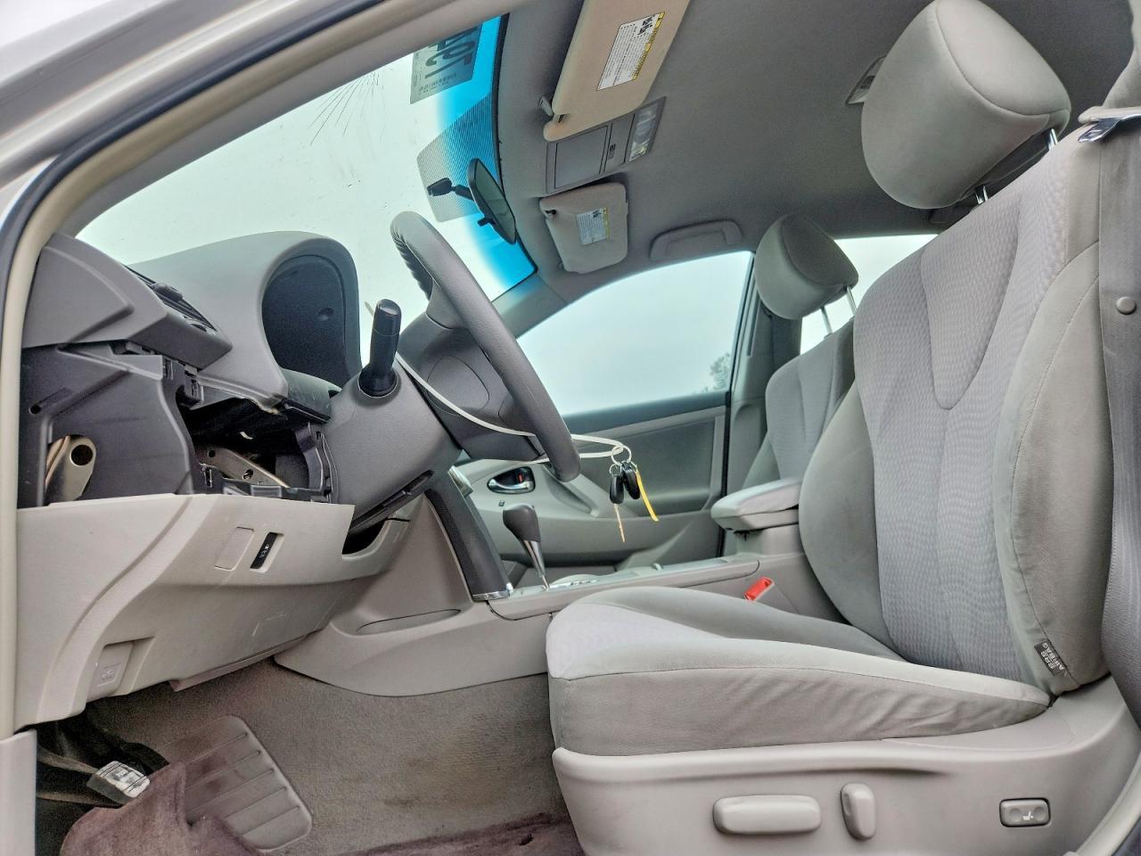 2011 TOYOTA CAMRY