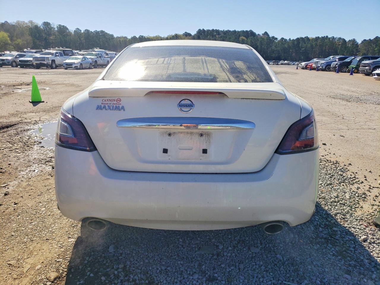 2012 NISSAN Maxima