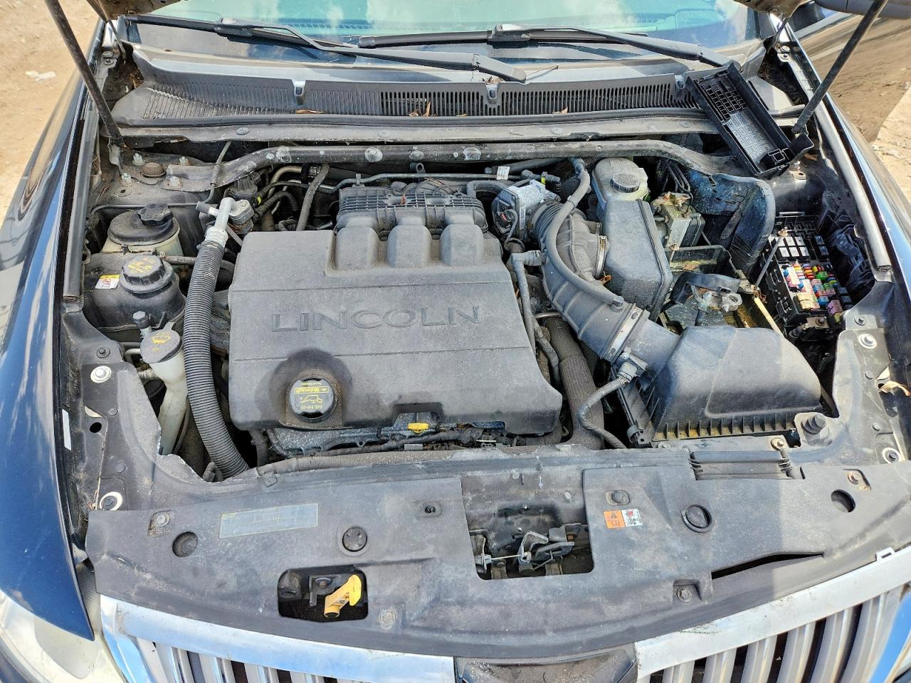 2010 LINCOLN MKS