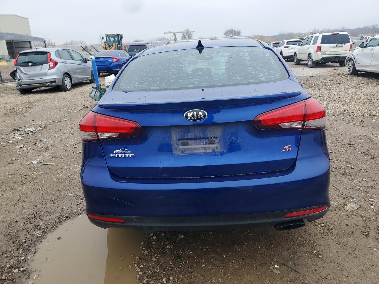 2017 KIA FORTE