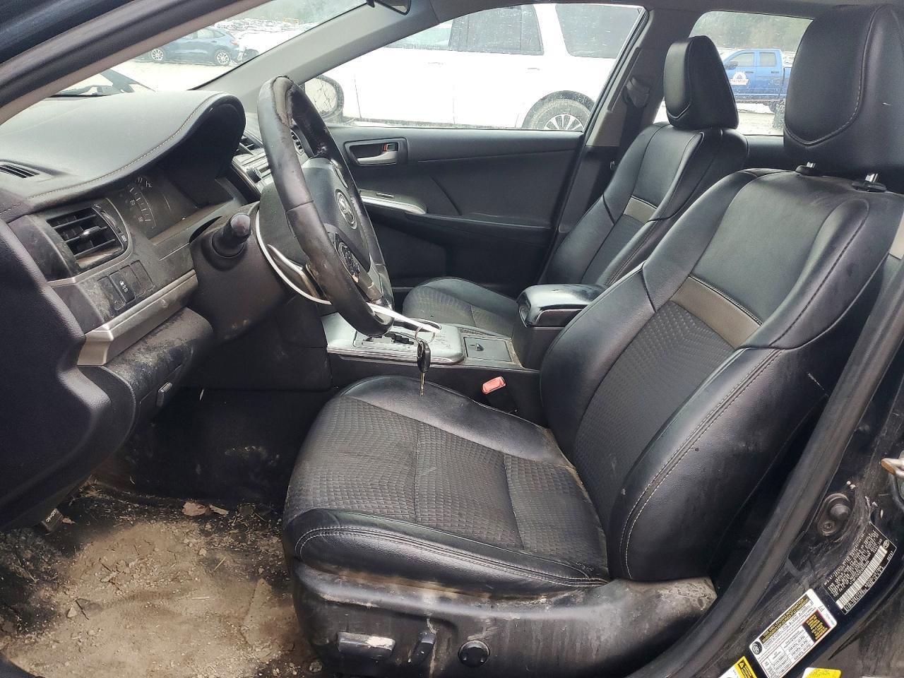 2014 TOYOTA CAMRY