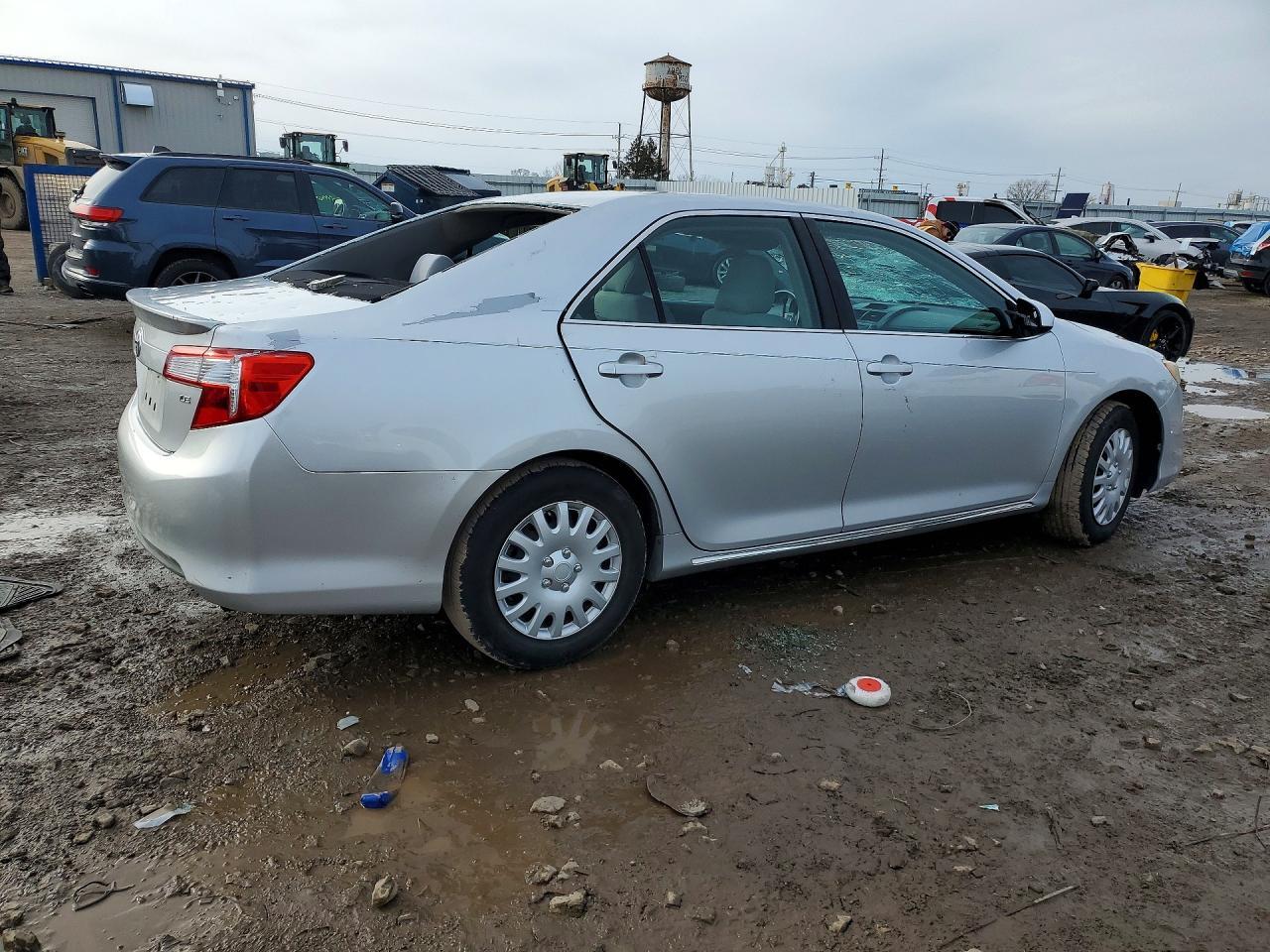 2012 TOYOTA CAMRY