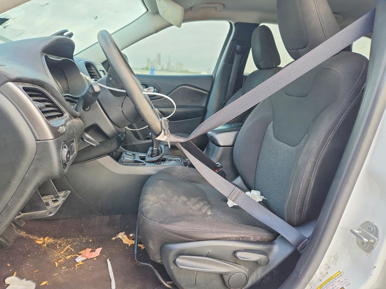 2019 JEEP CHEROKEE