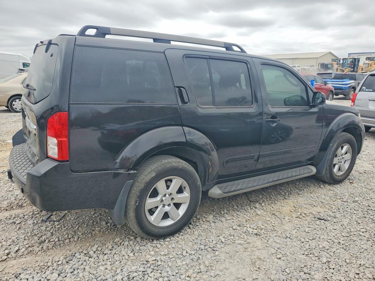2012 NISSAN PATHFINDER