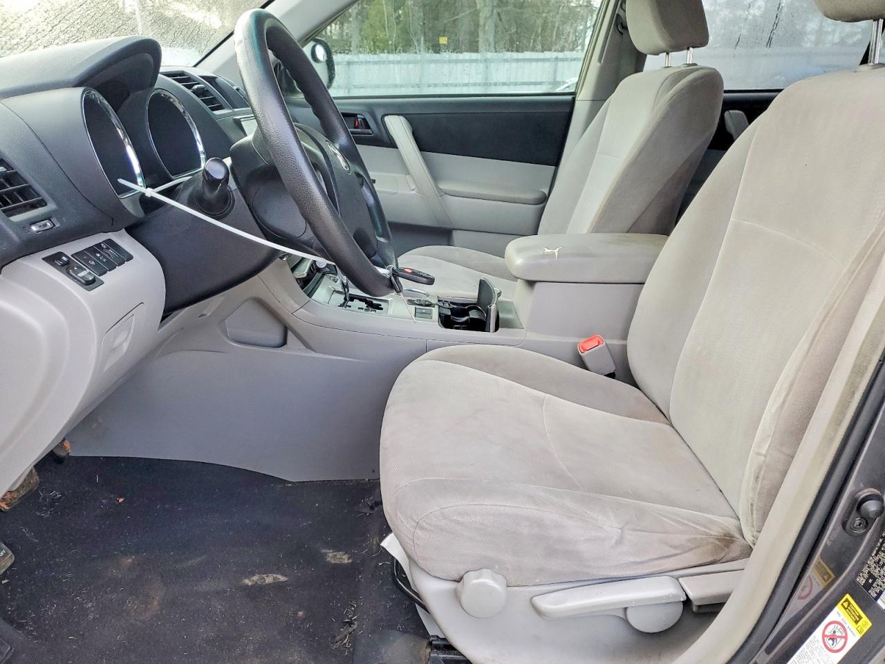2011 TOYOTA HIGHLANDER