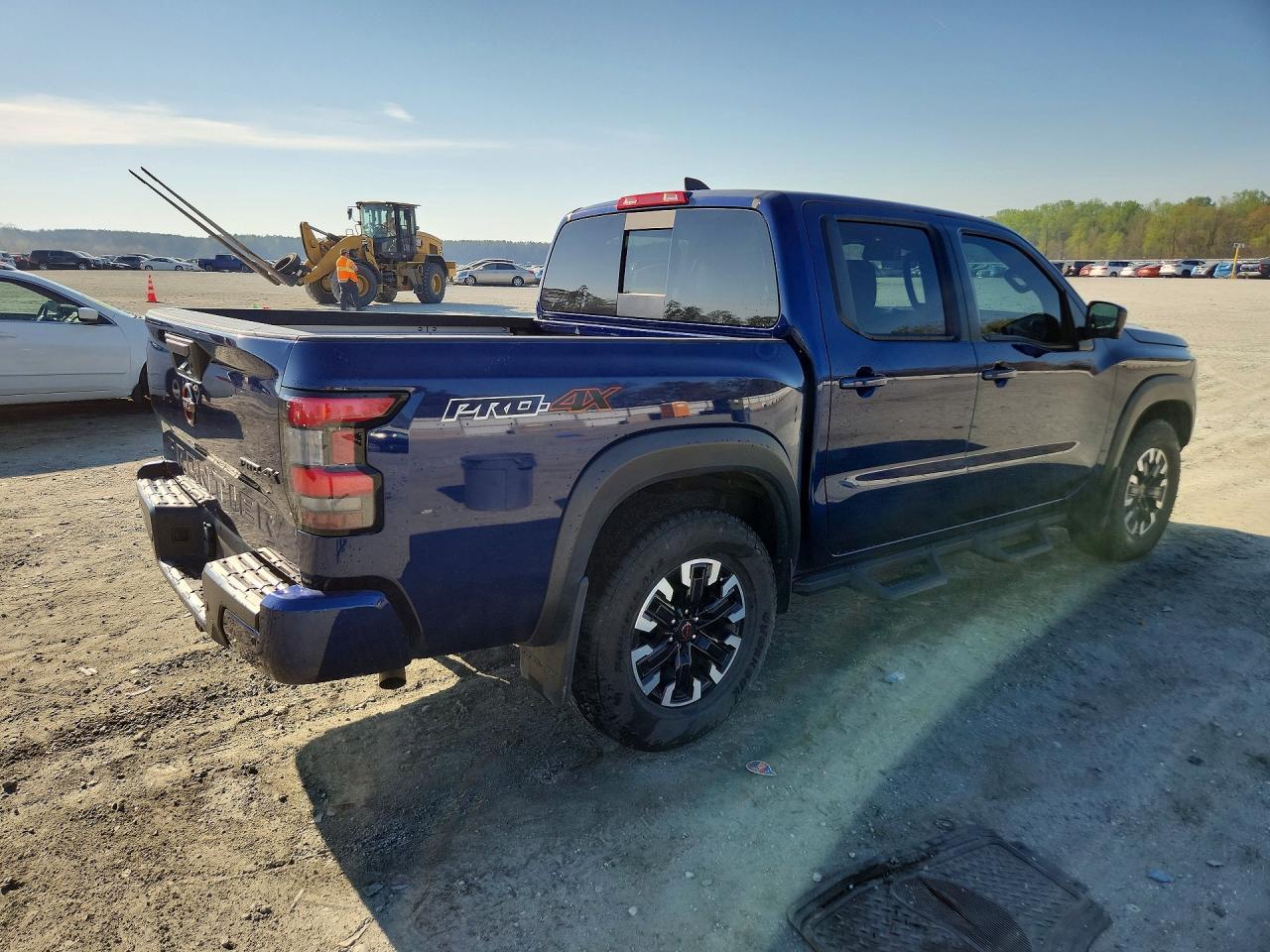 2023 NISSAN Frontier
