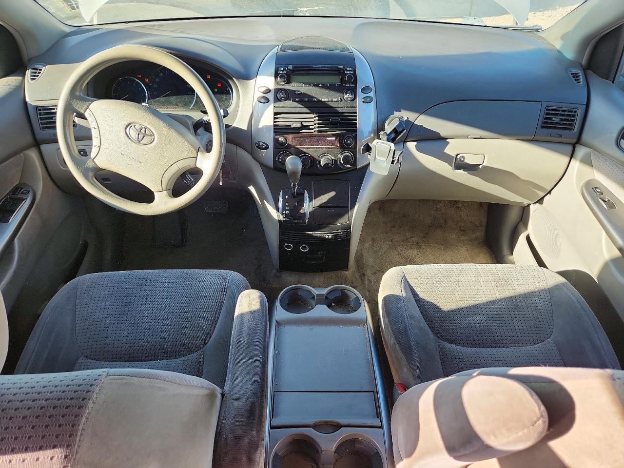 2006 TOYOTA SIENNA