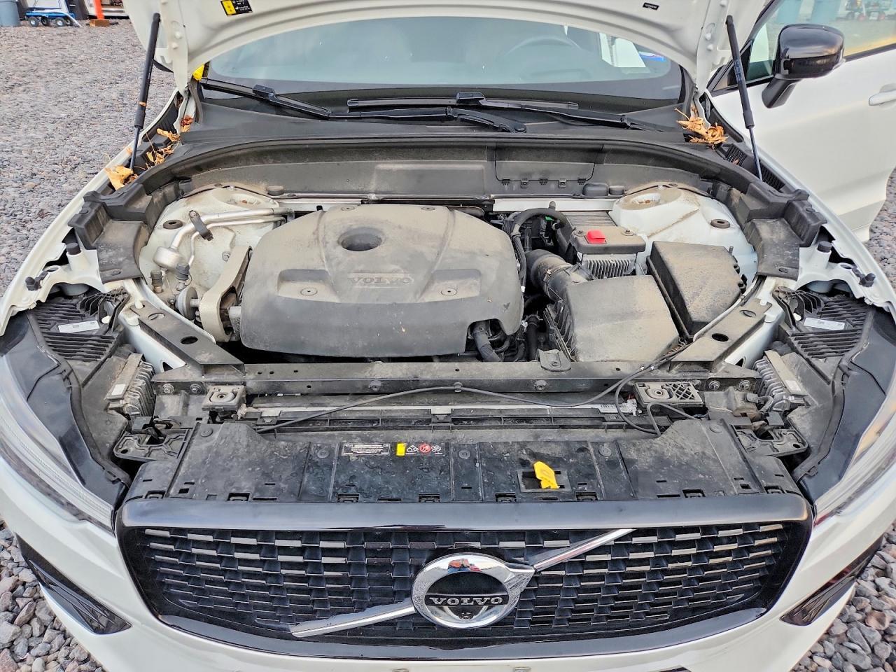2021 VOLVO XC60