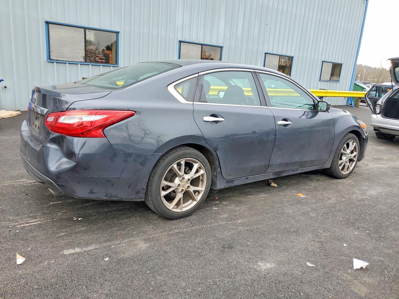 2016 NISSAN ALTIMA
