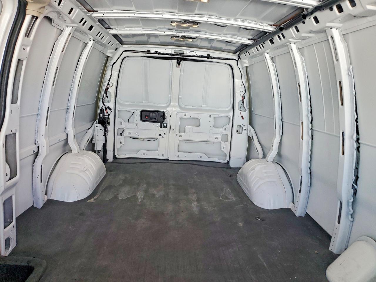2025 CHEVROLET EXPRESS 2500