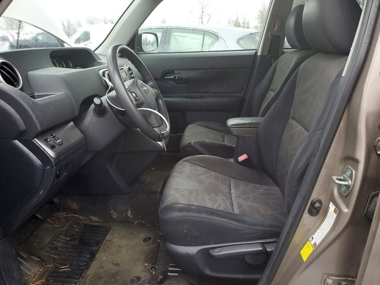 2013 SCION xB