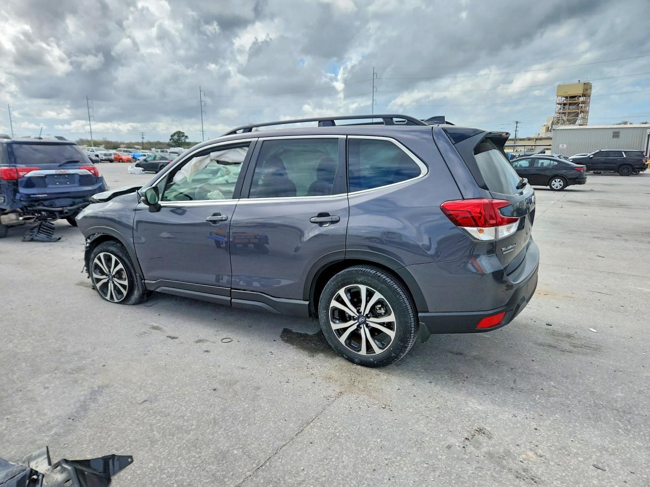 2024 SUBARU FORESTER