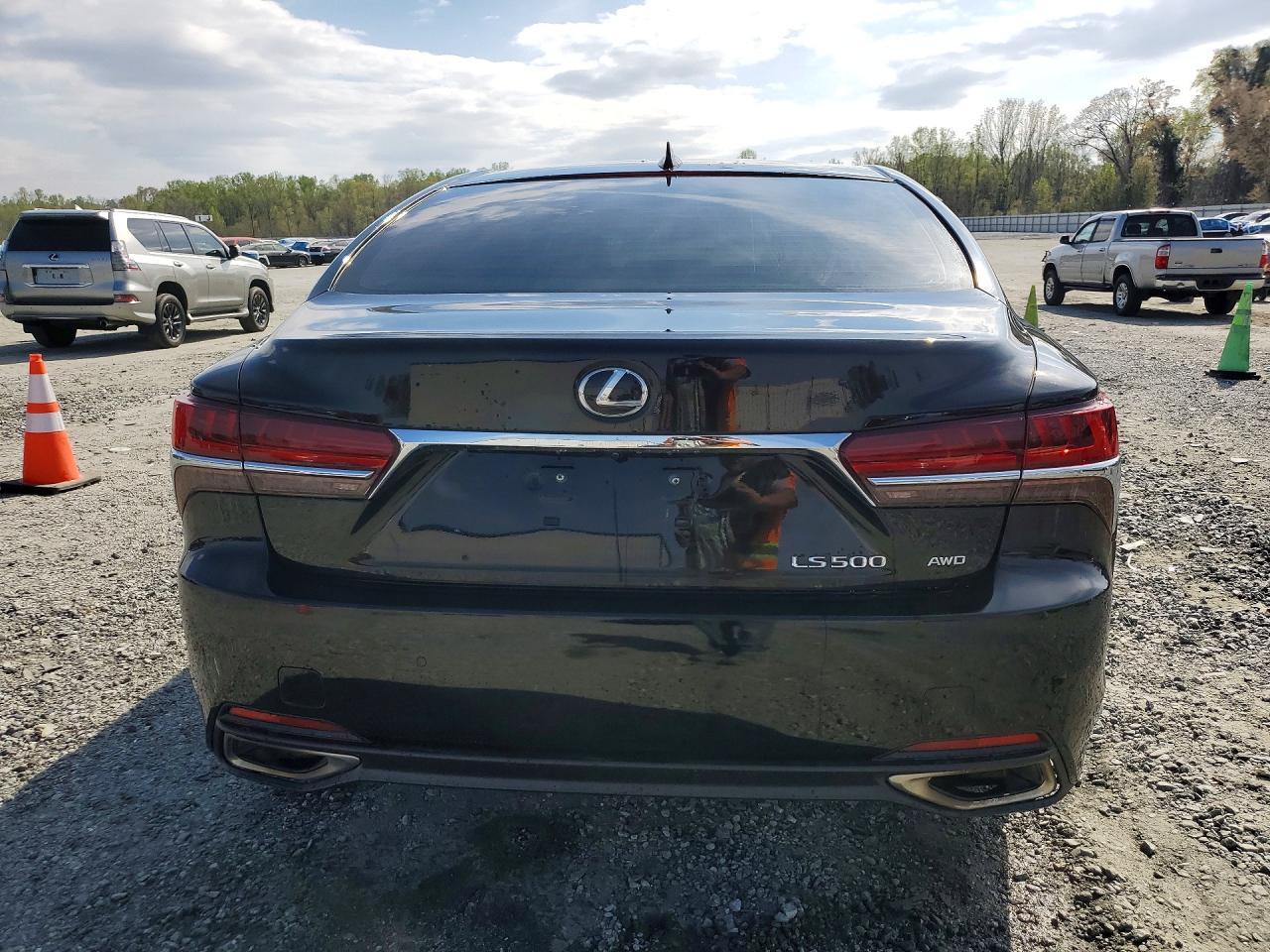 2019 LEXUS LS 500