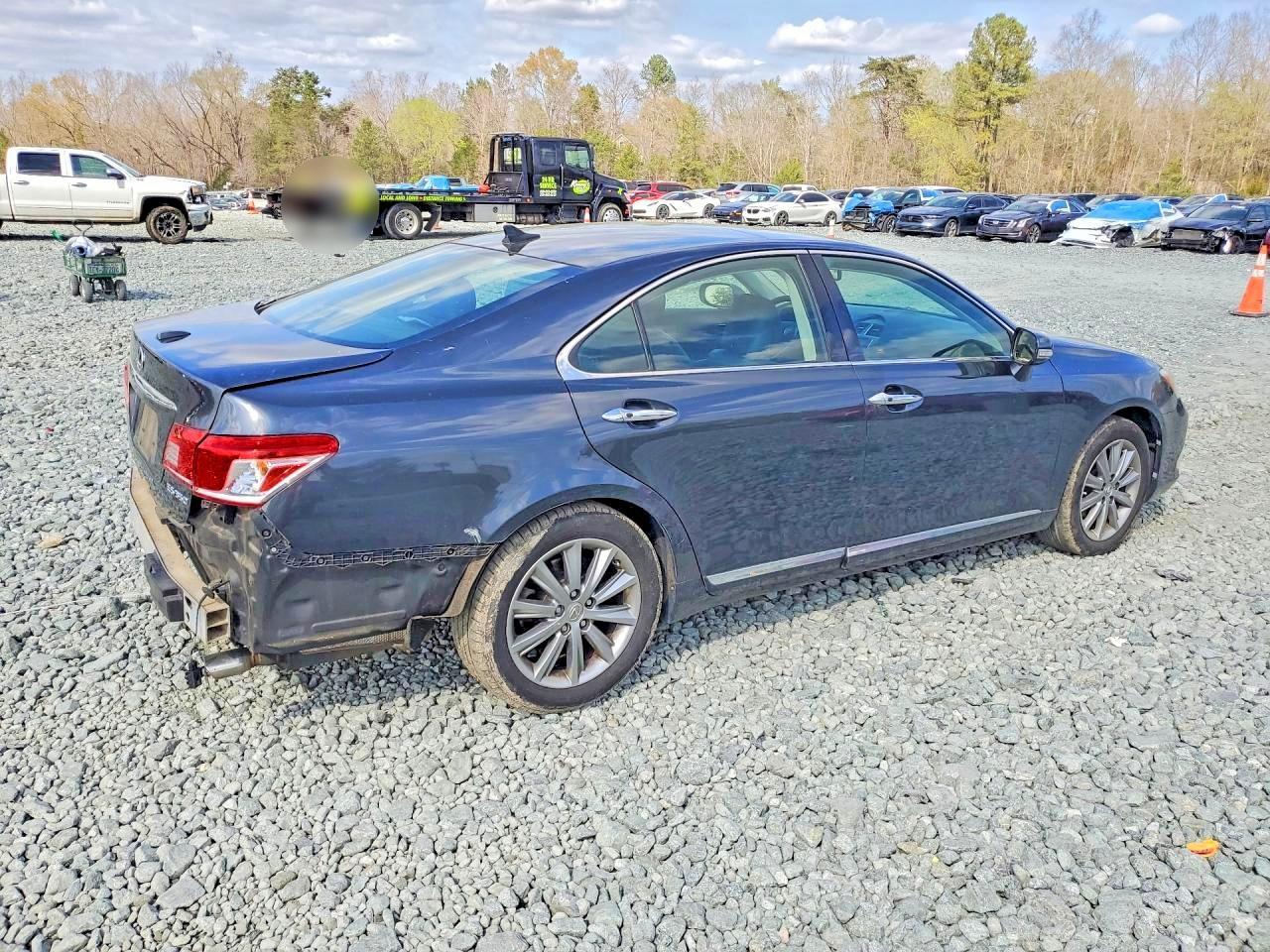 2011 LEXUS ES 350