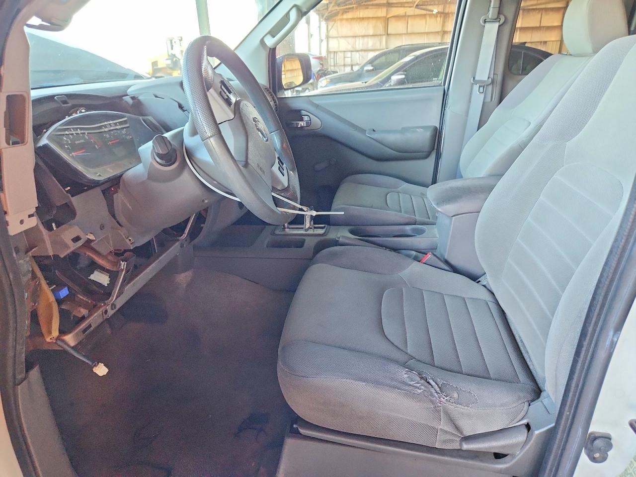 2014 NISSAN Frontier
