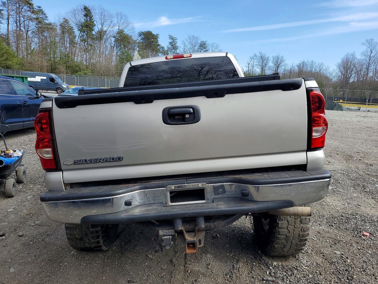 2004 CHEVROLET Silverado
