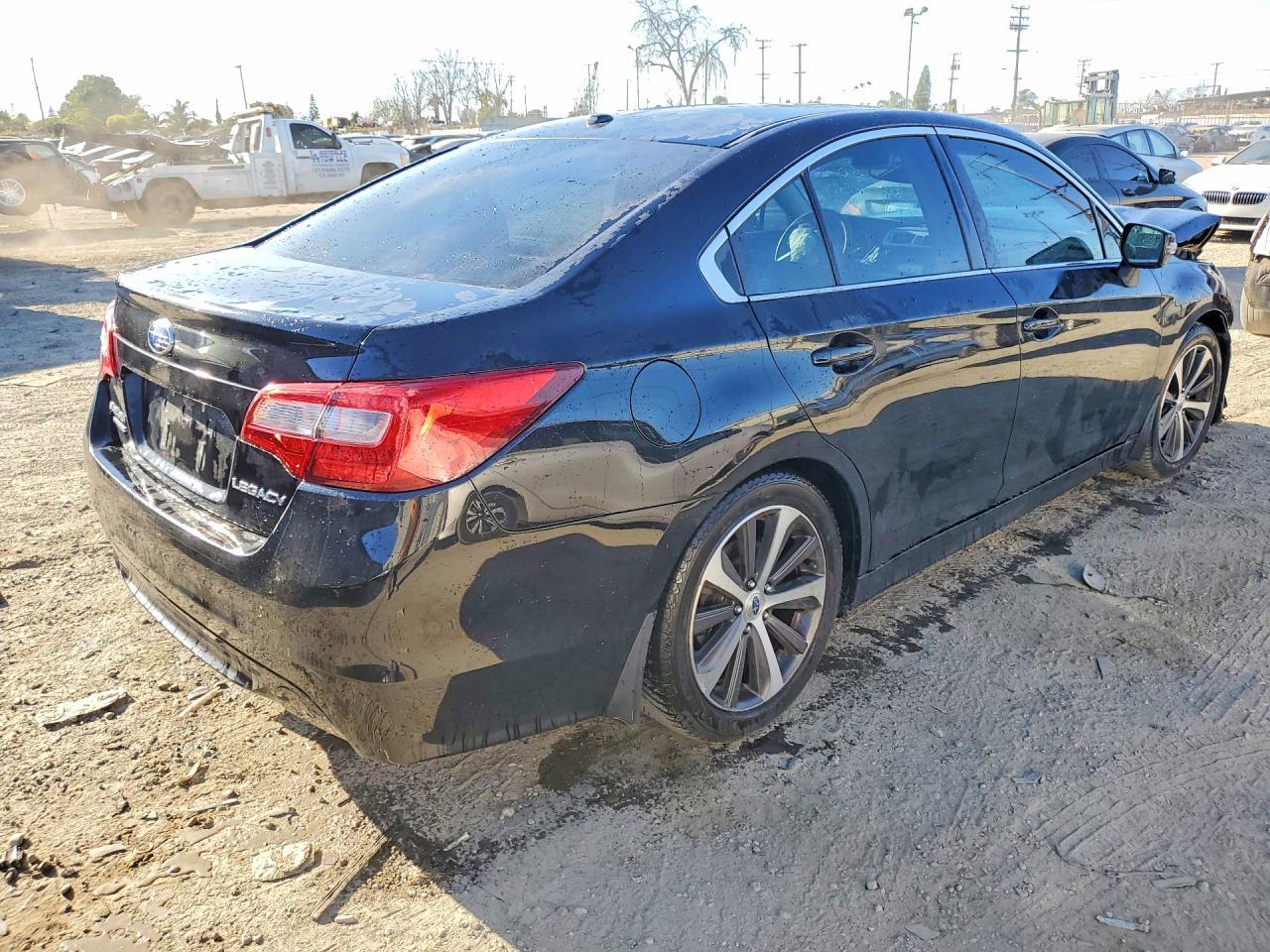 2015 SUBARU Legacy