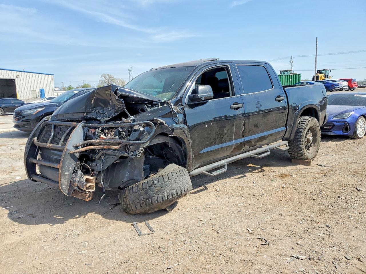 2011 TOYOTA TUNDRA