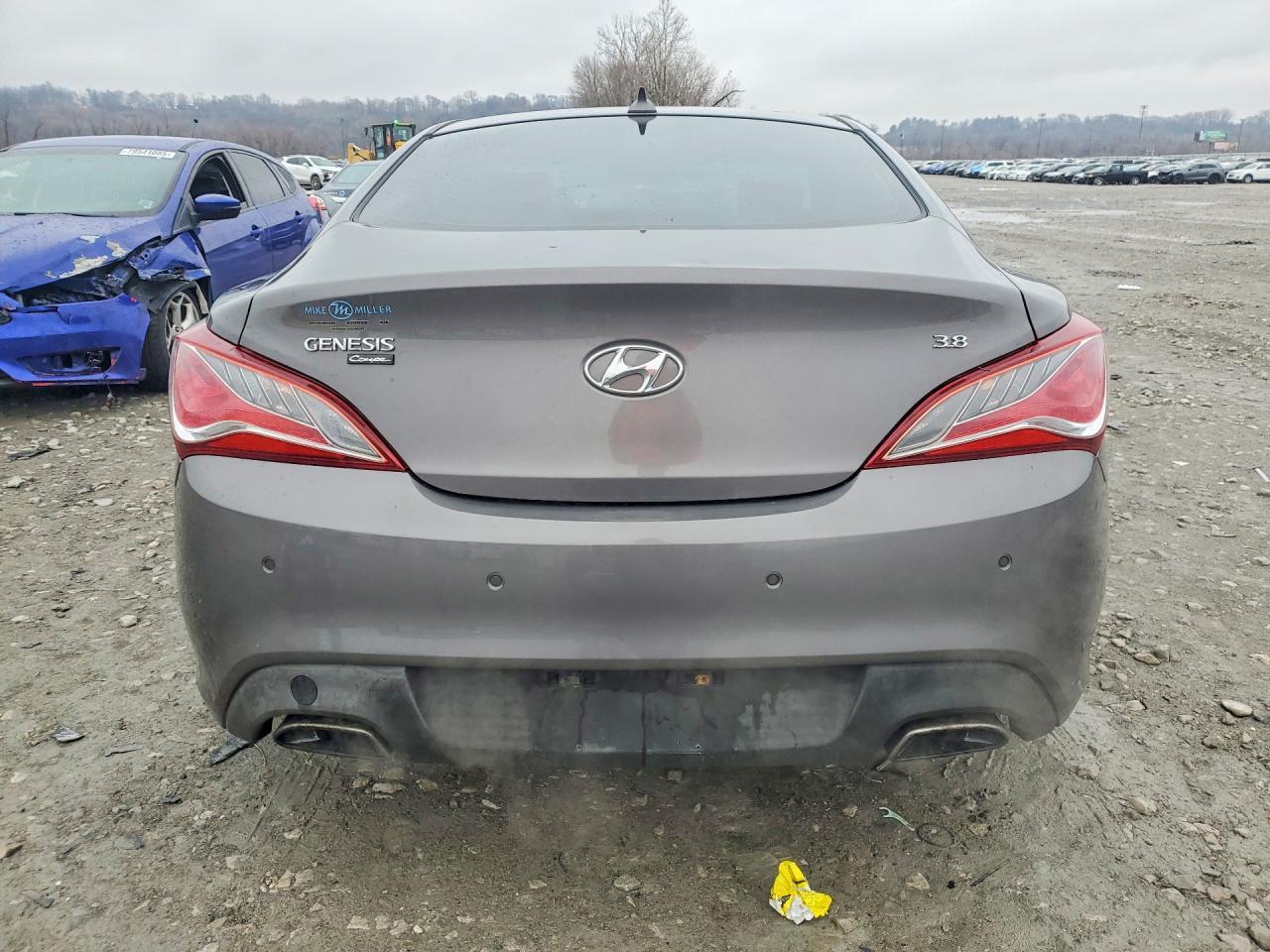 2013 HYUNDAI GENESIS