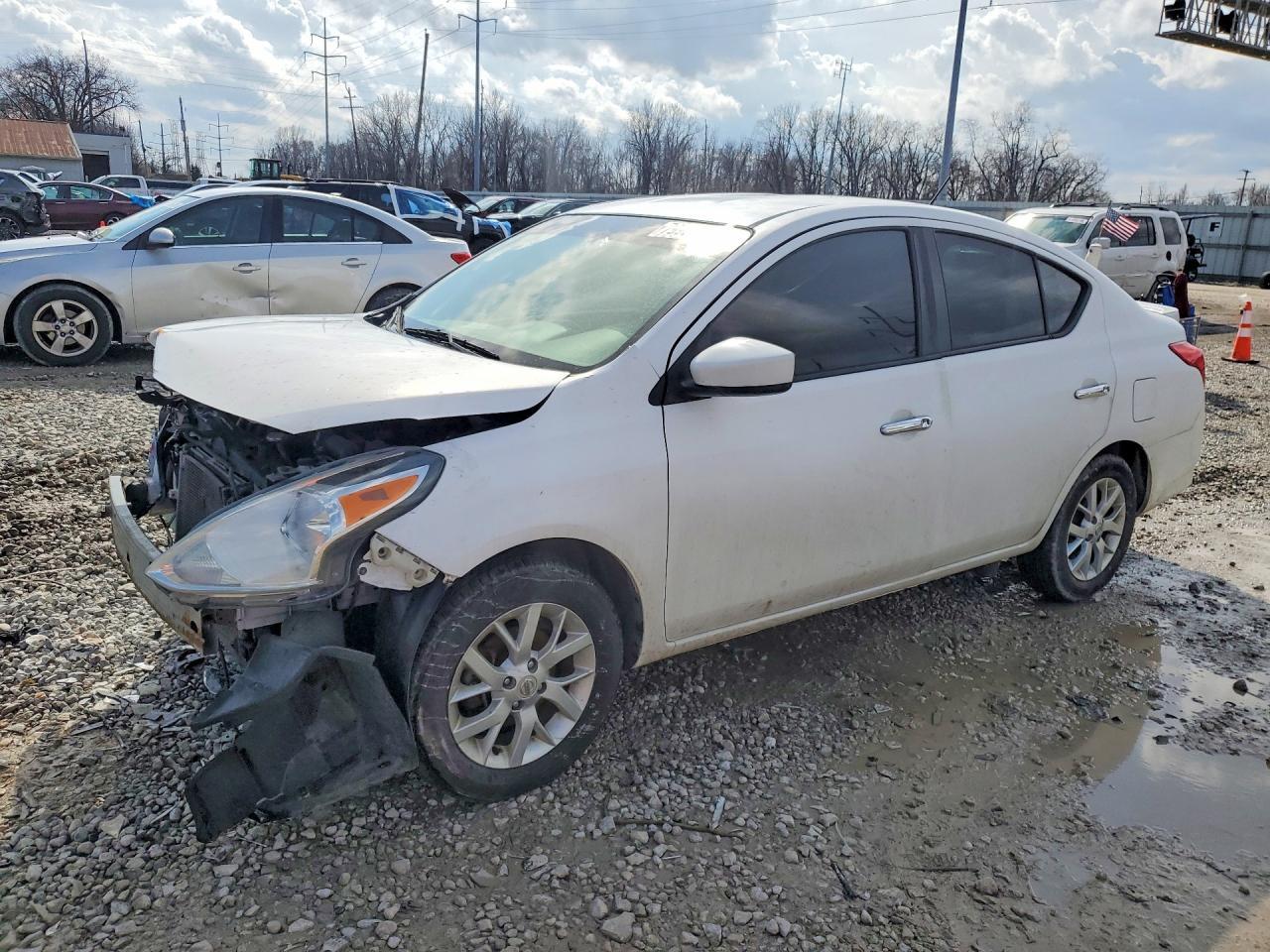 2018 NISSAN VERSA