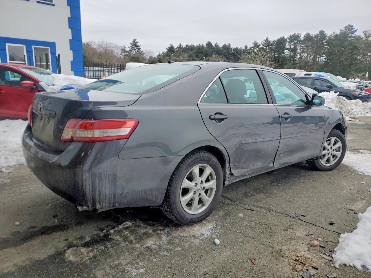 2010 TOYOTA CAMRY