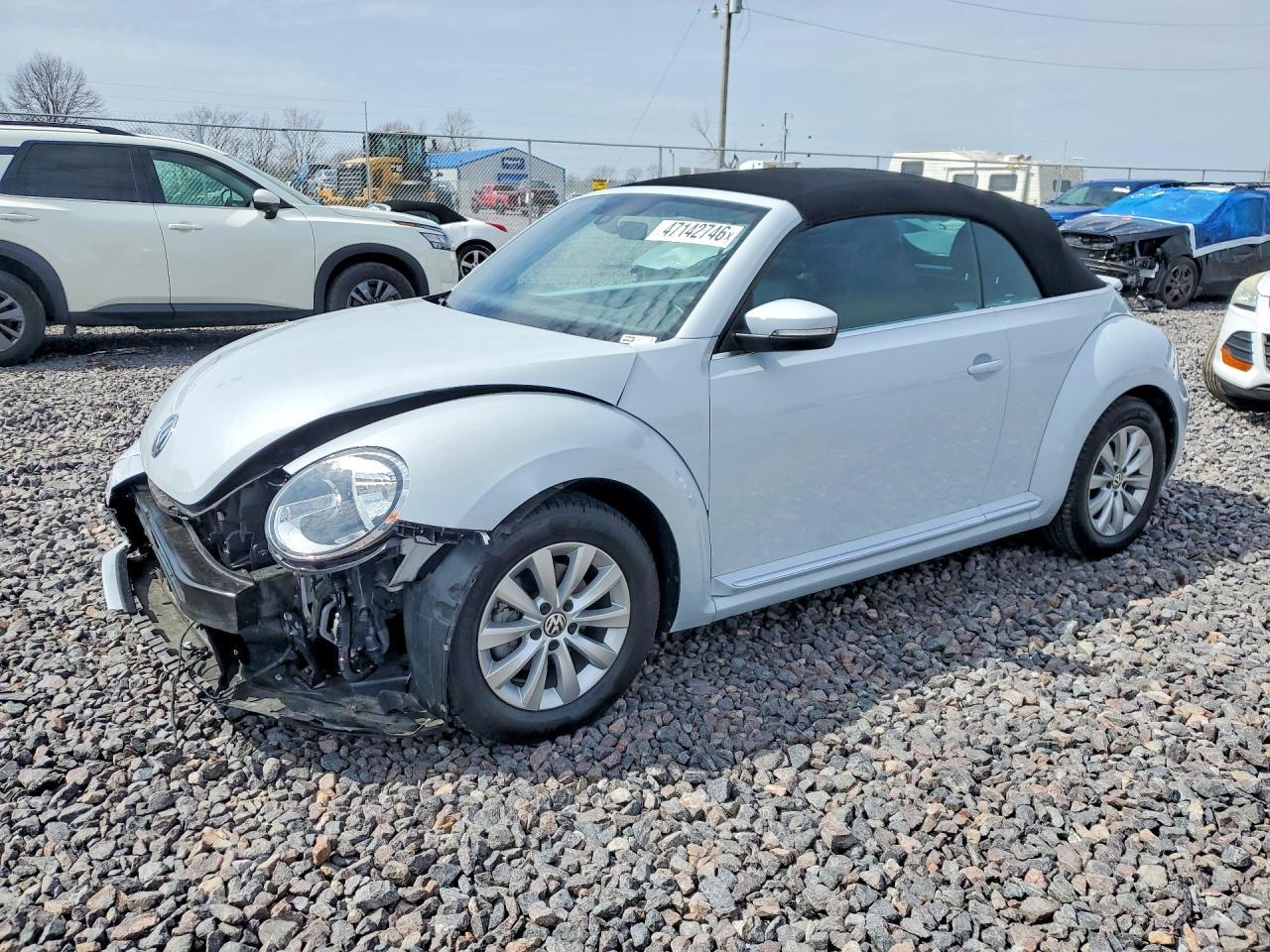 2017 VOLKSWAGEN Beetle