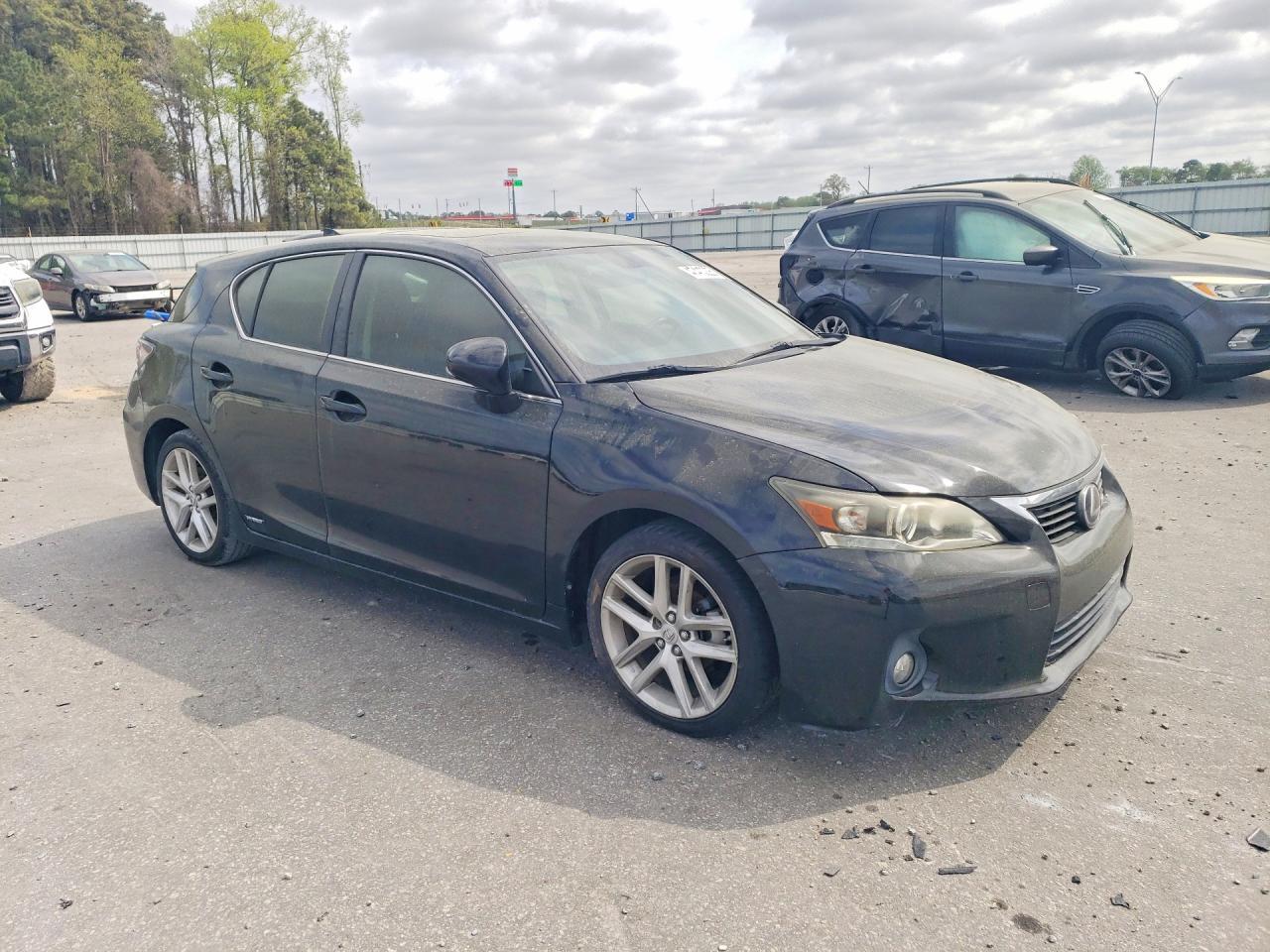 2014 LEXUS CT 200H