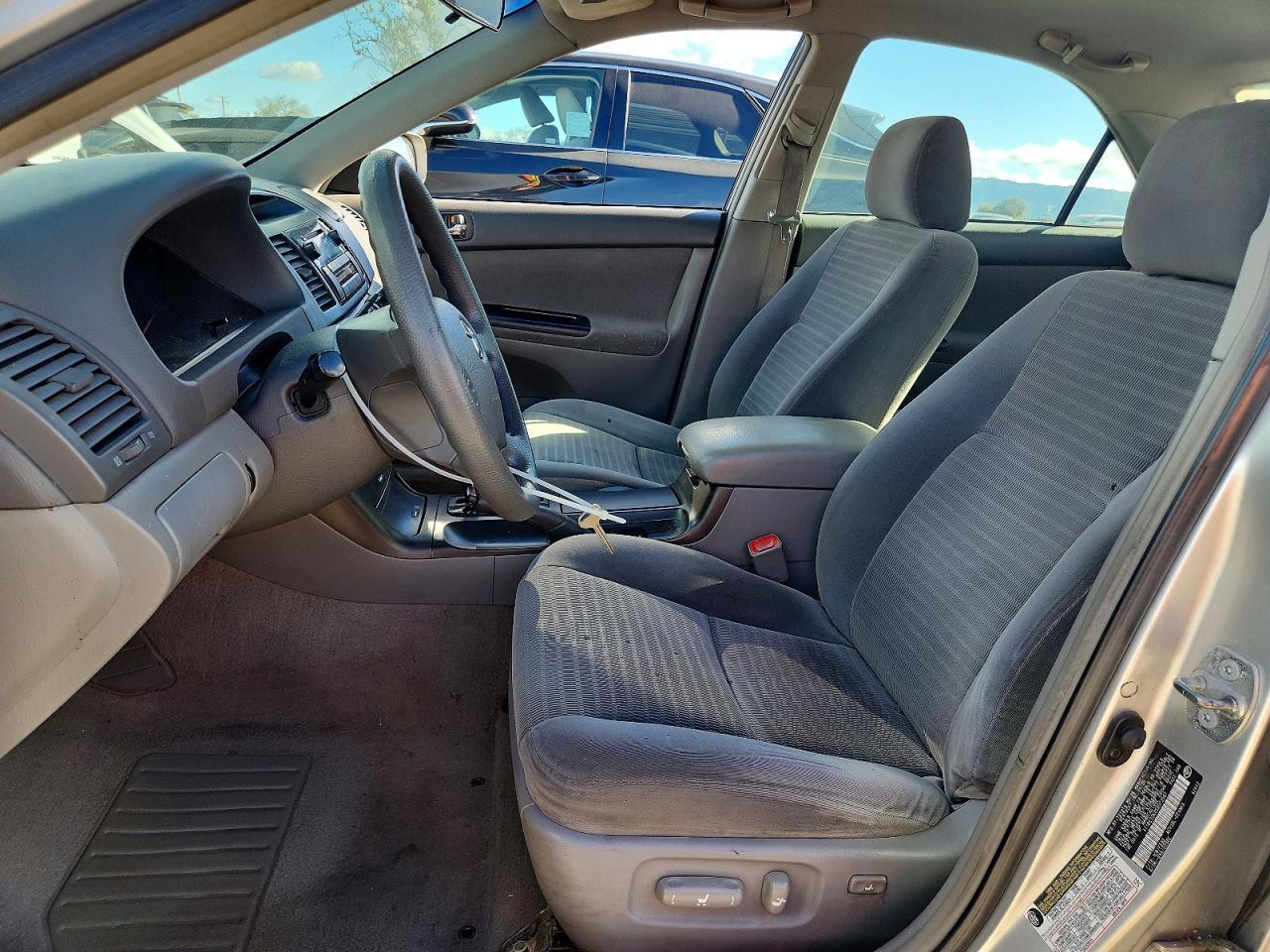 2005 TOYOTA CAMRY