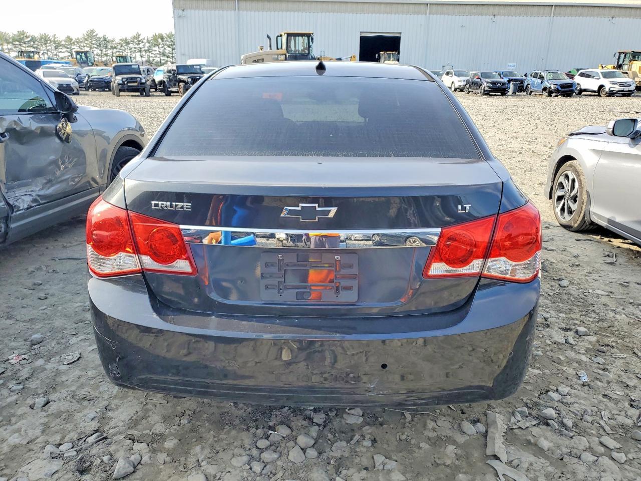 2011 CHEVROLET CRUZE