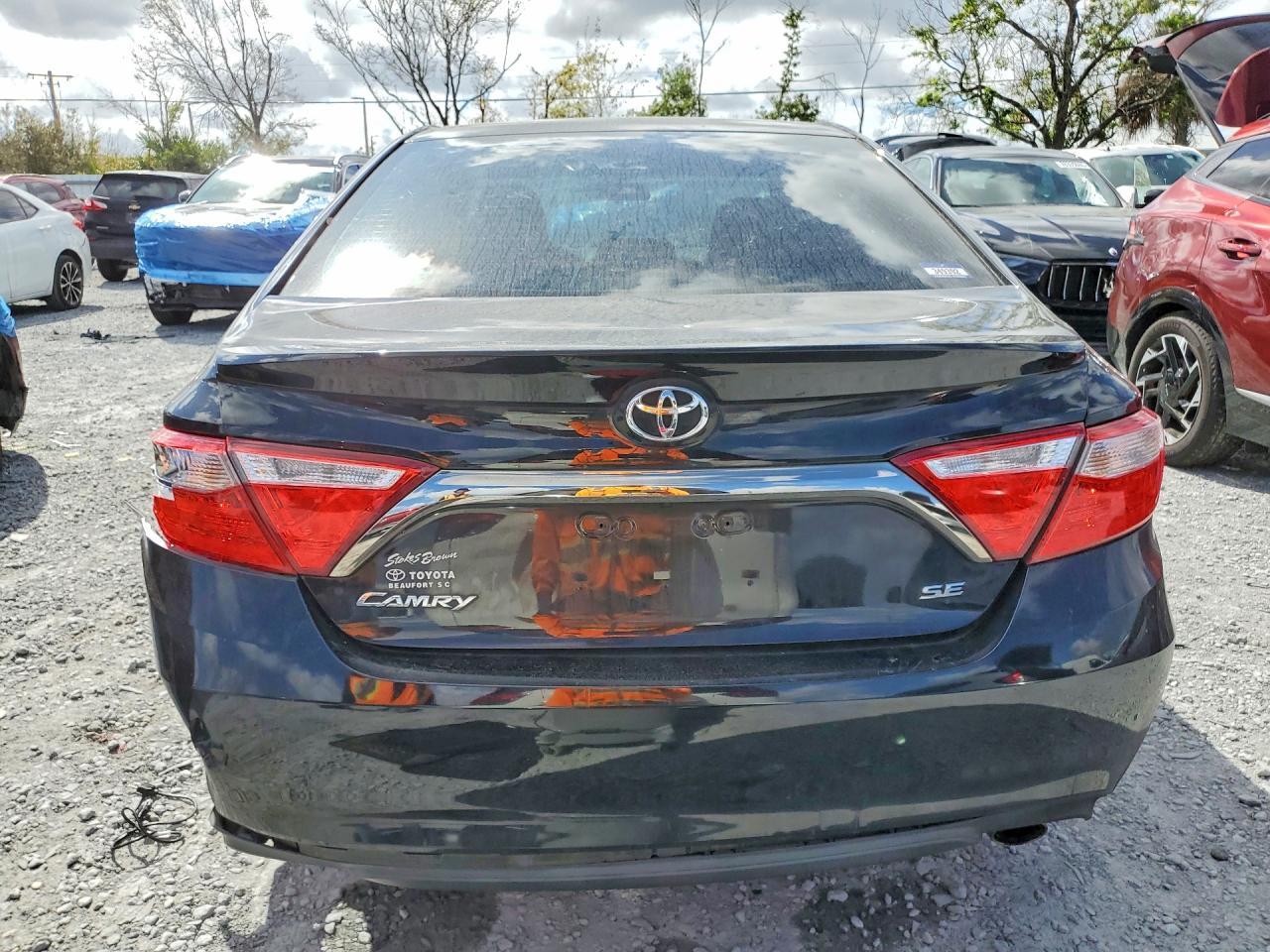 2016 TOYOTA CAMRY
