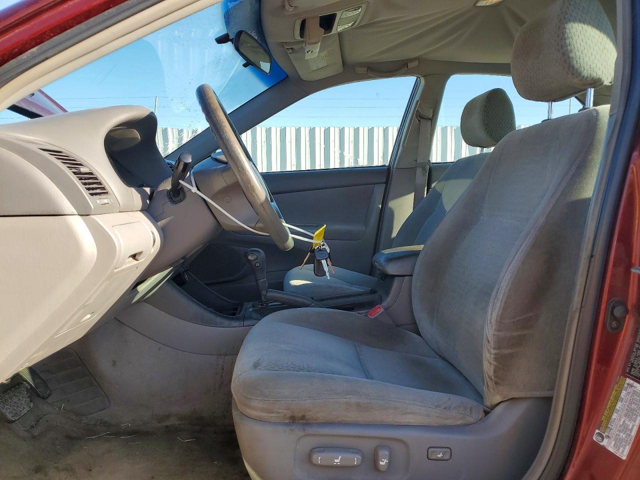 2004 TOYOTA CAMRY