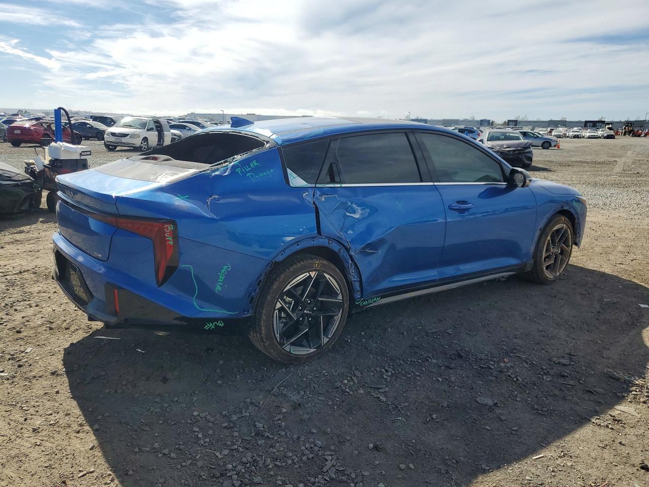 2025 KIA K4