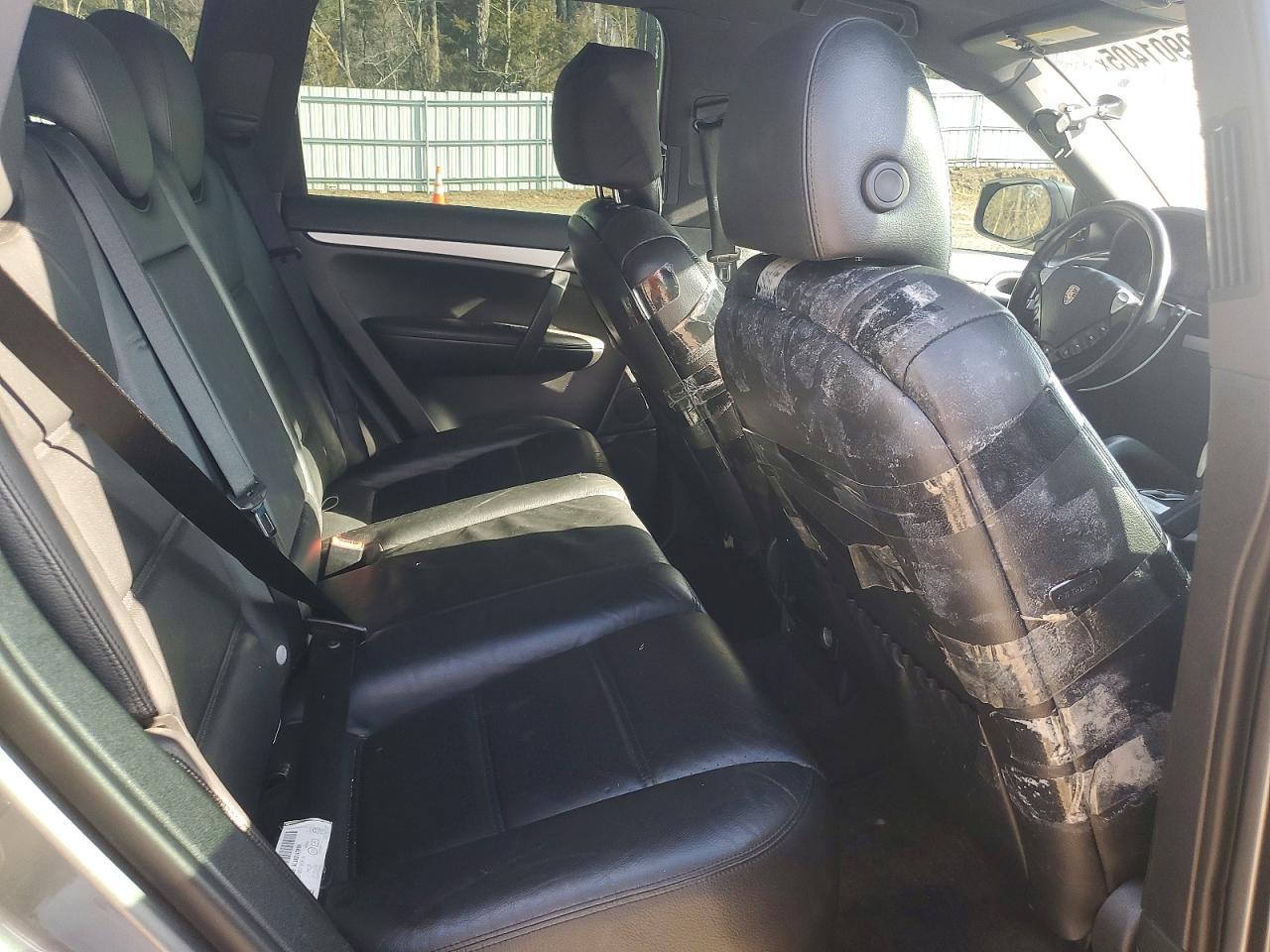 2010 PORSCHE CAYENNE