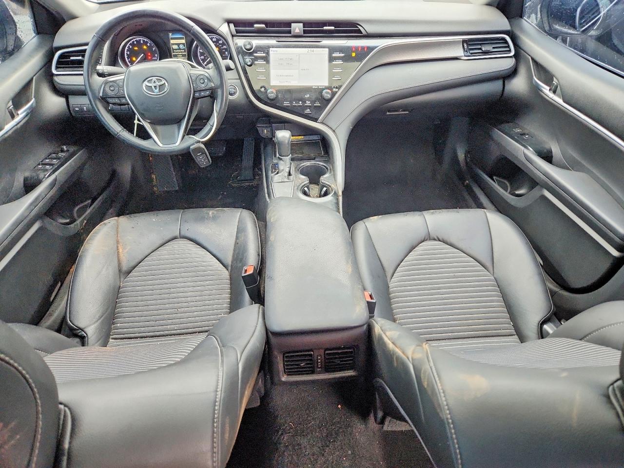 2018 TOYOTA CAMRY