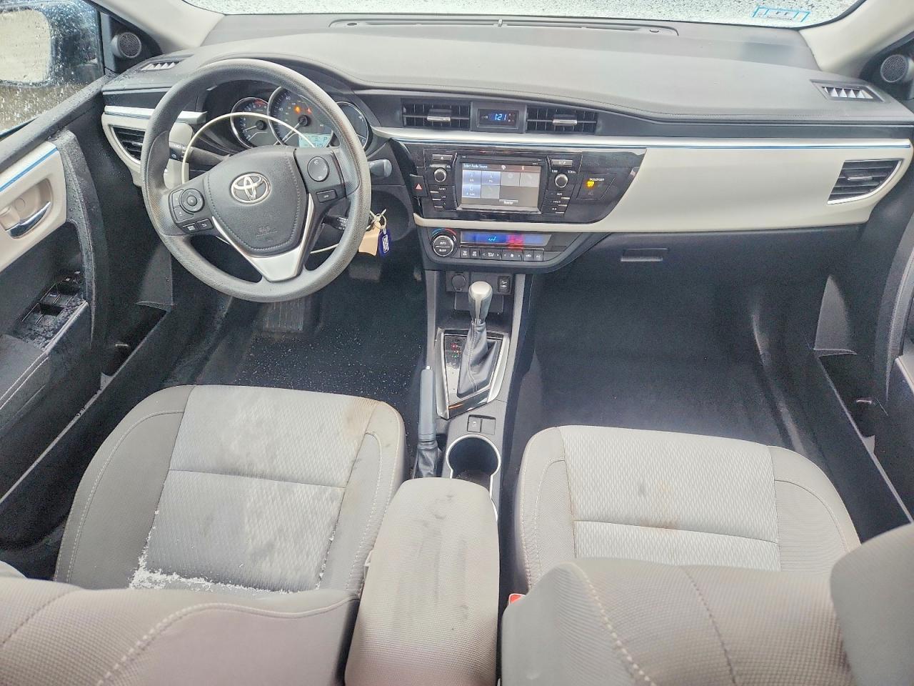 2015 TOYOTA COROLLA