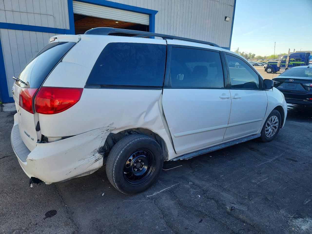 2008 TOYOTA SIENNA