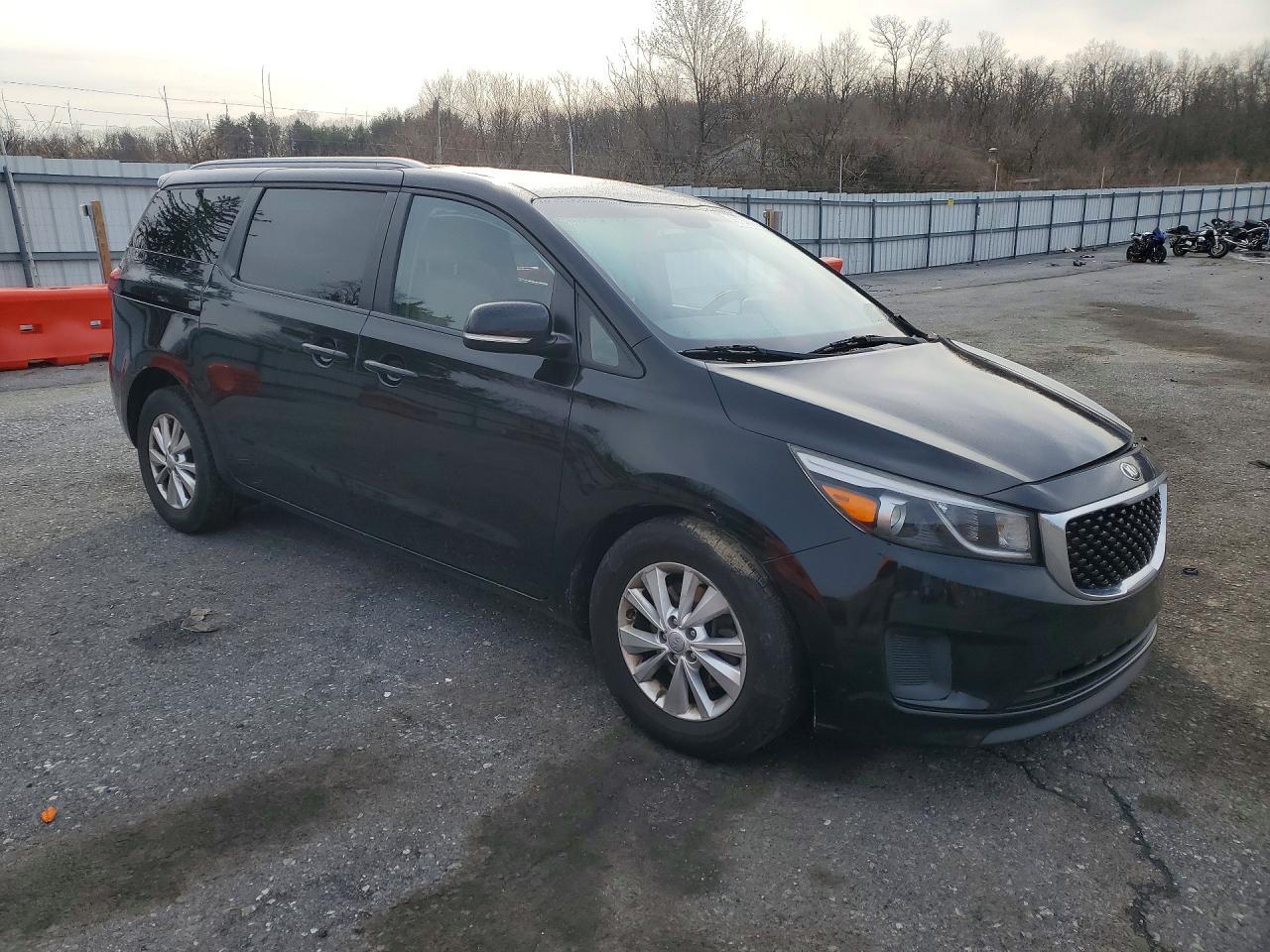 2015 KIA SEDONA