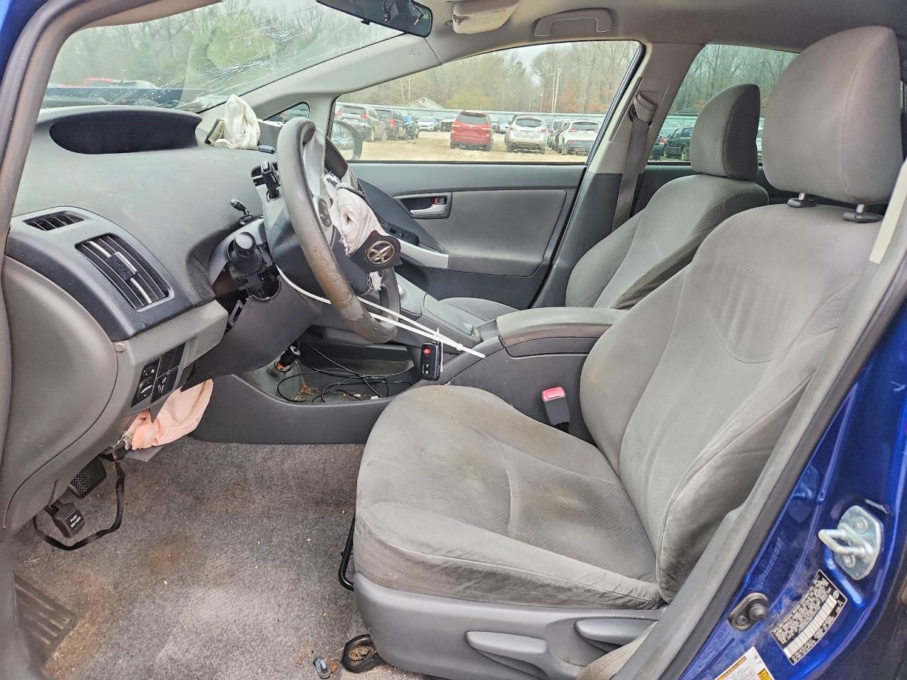 2011 TOYOTA PRIUS