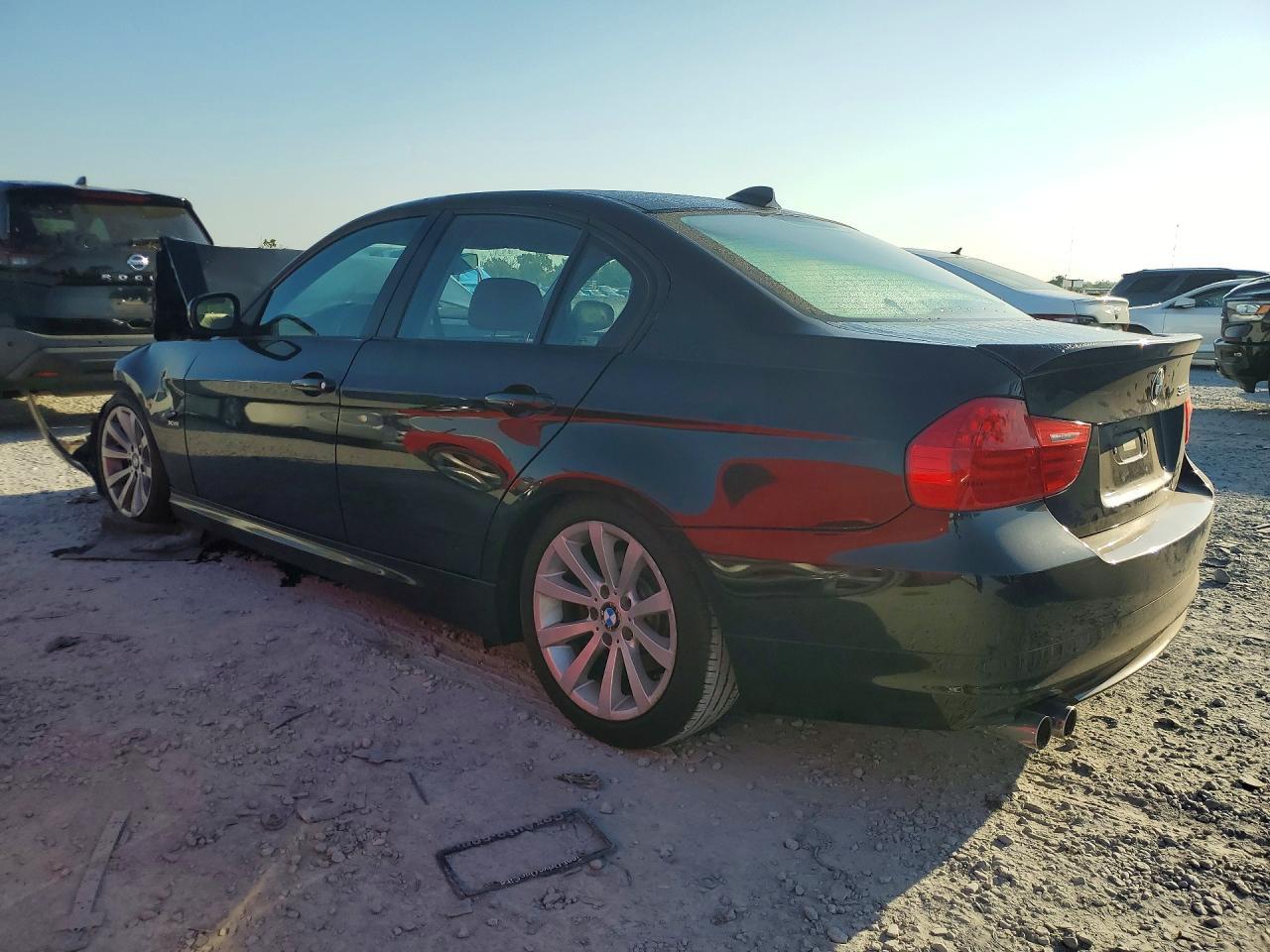 2011 BMW 3 SERIES
