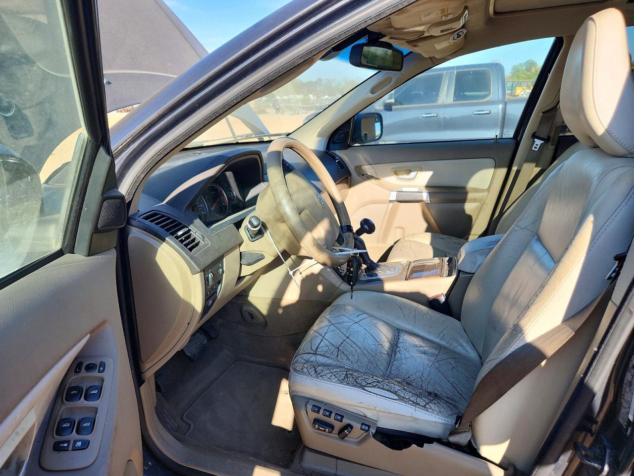 2010 VOLVO XC90
