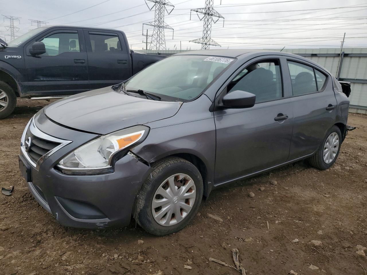 2017 NISSAN VERSA