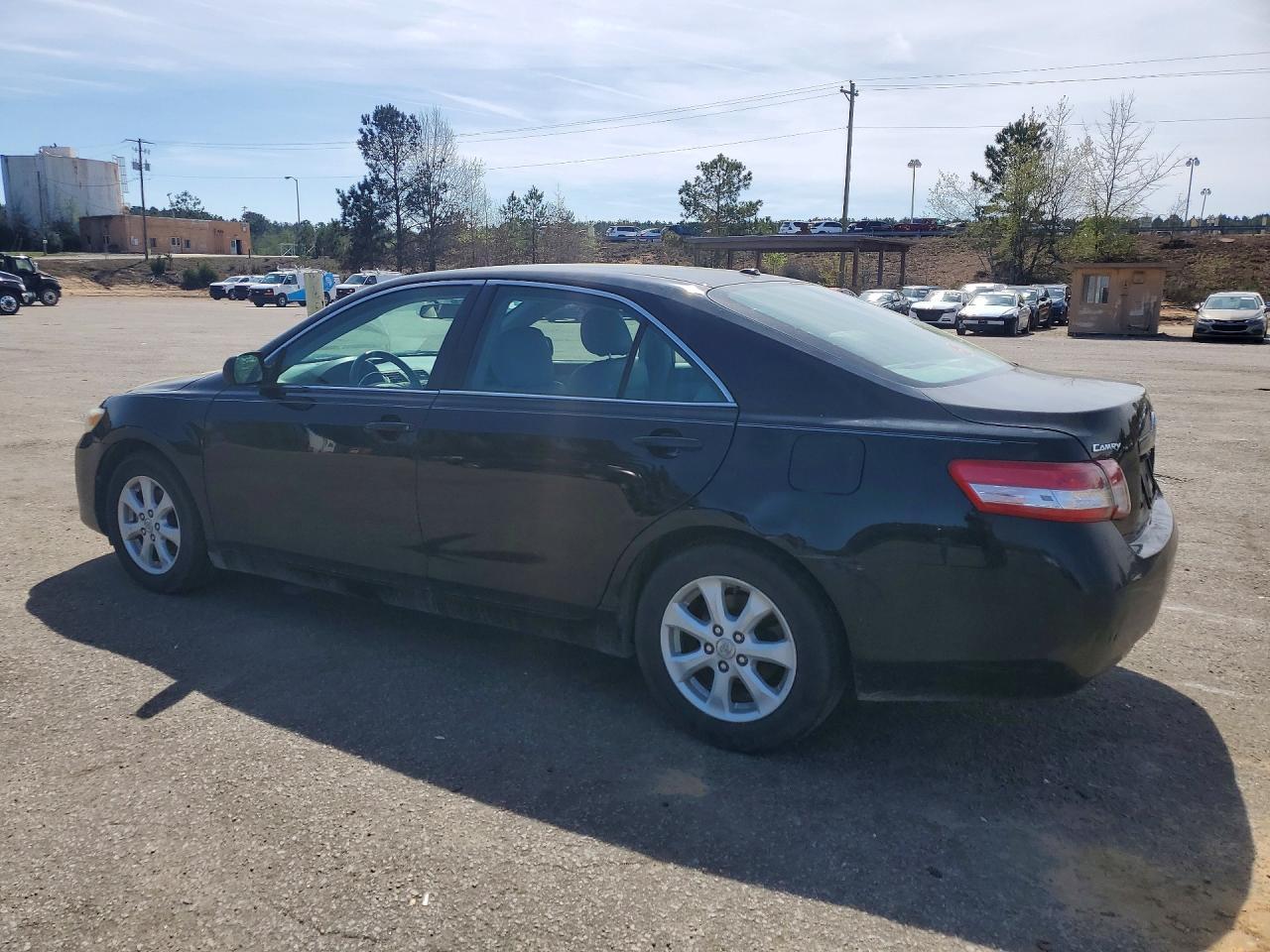 2011 TOYOTA CAMRY