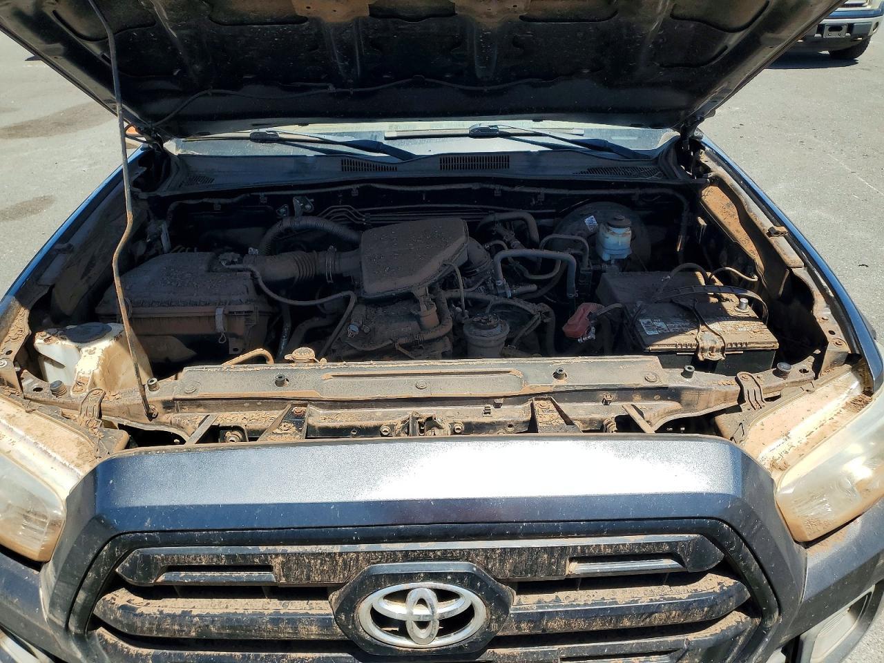 2017 TOYOTA TACOMA