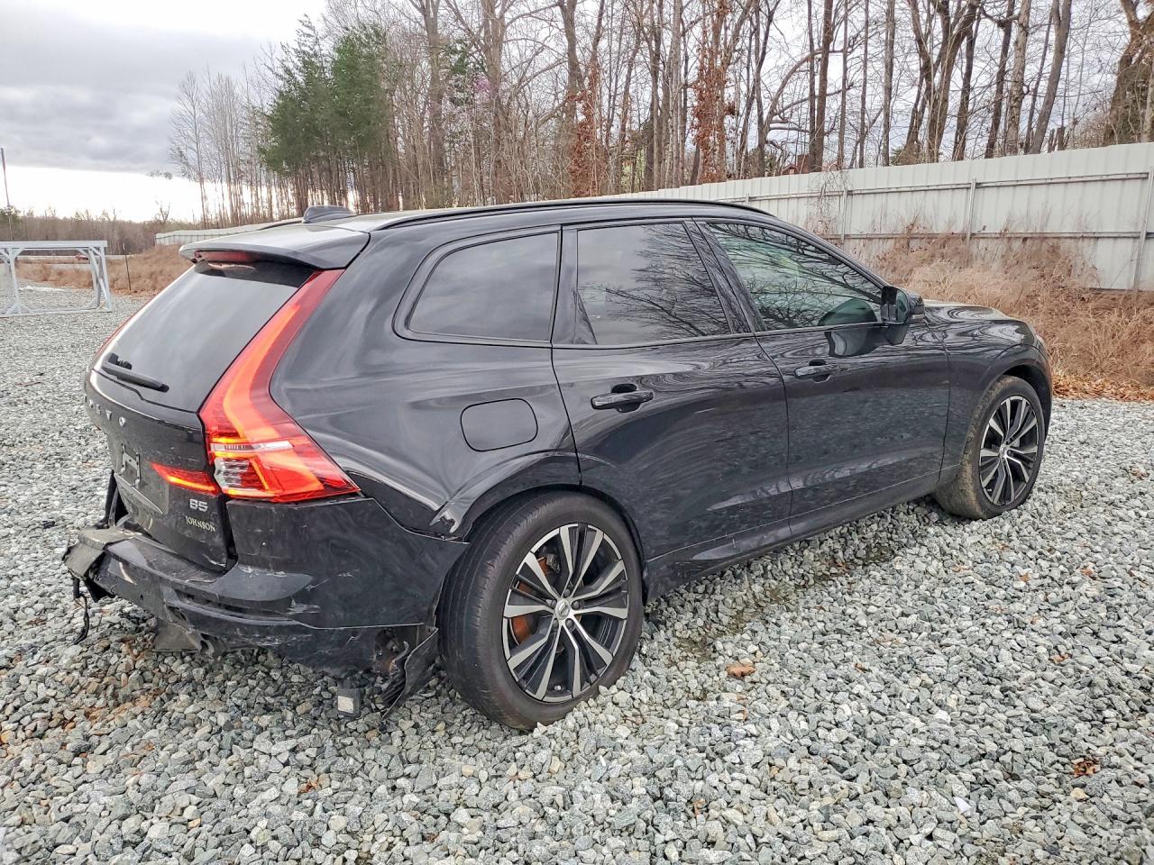 2023 VOLVO XC60