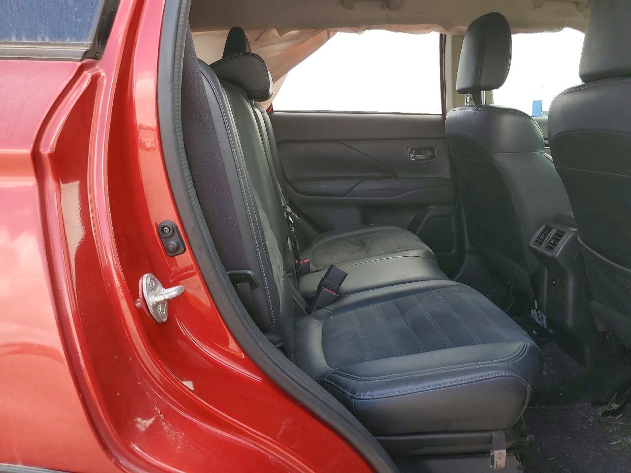 2019 MITSUBISHI outlander